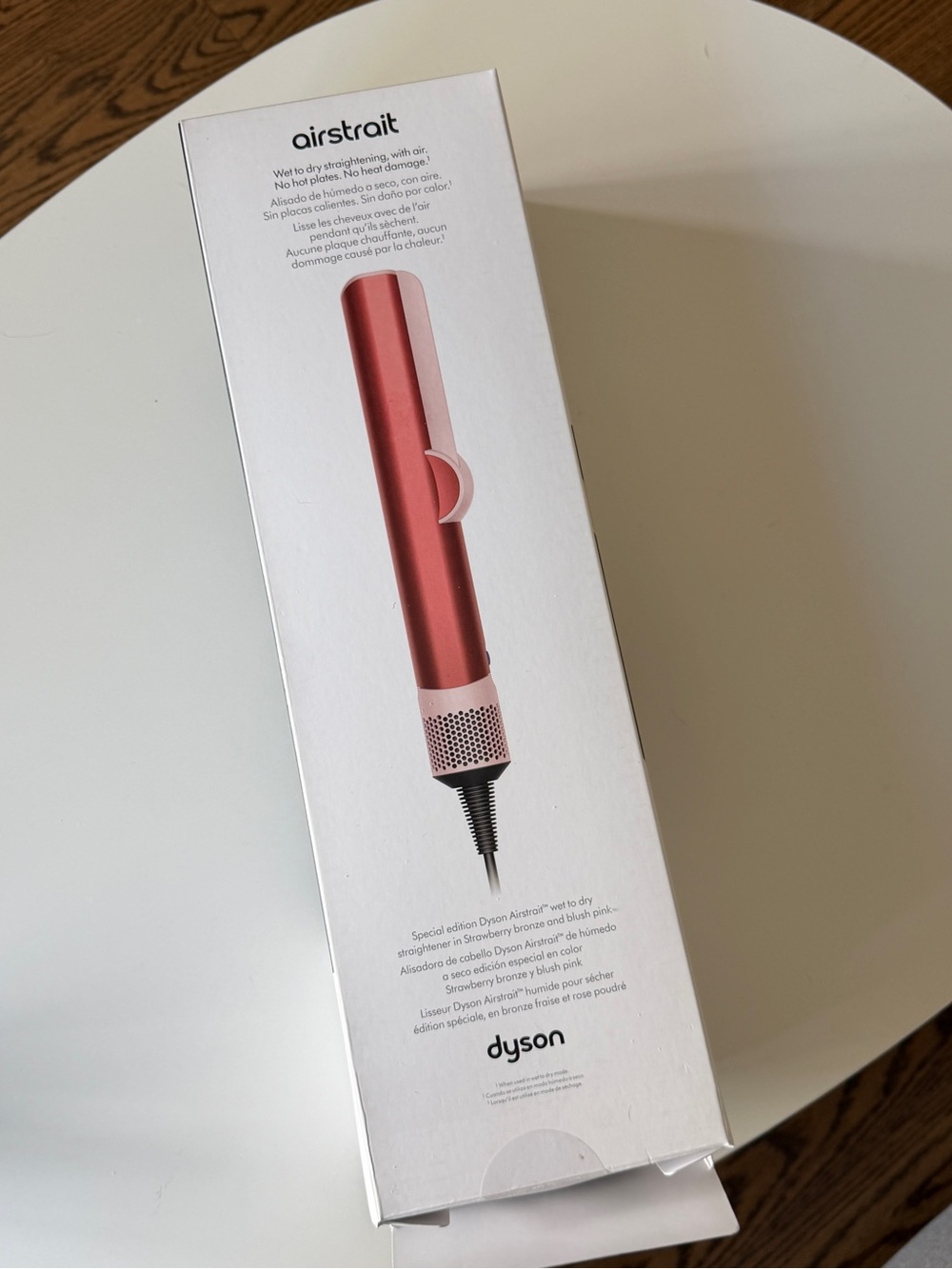 NEW Dyson Airstrait
